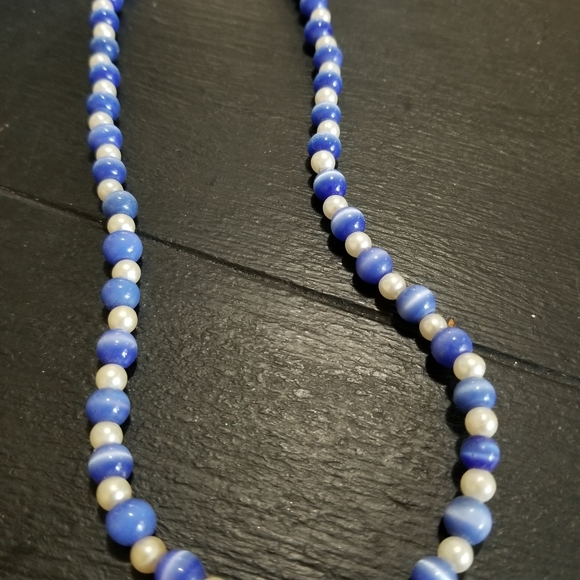 3 necklaces- free with bundle - Picture 6 of 6